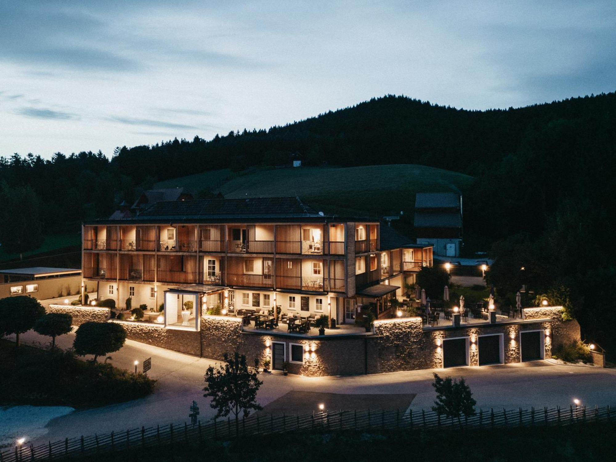 Hotel Muhr Pollauberg Exterior photo